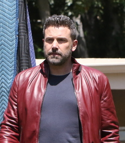Ben Affleck Looking Cool In Leather Jacket Leaving Photo Shoot With Lindsay Shookus Part 2