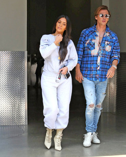 Kim Kardashian Back At Work With Kourtney After Bahamas Vacation Kim Kardashian Back At Work With Kourtney After Bahamas Vacation