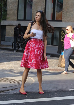 Famke Janssen Leaving the Apple Store in Soho Famke Janssen Leaving the Apple Store in Soho