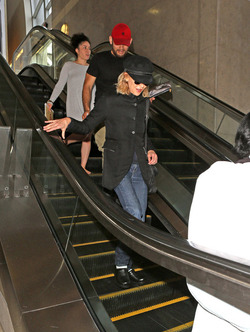 Meg Ryan Tries To Keep A Low Profile Arriving In L.A. After CFDA Awards