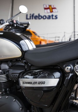 Daniel Craig gifts unique birthday present to RNLI