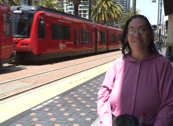 I CHOO CHOO CHOOSE YOU WOMAN CLAIMS SHE MARRIED A TRAIN STATION AFTER 36 YEARS IN LOVE