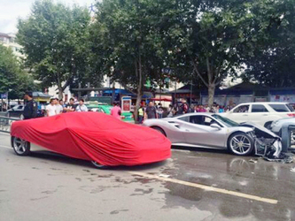 Ferrari Drivers Crash Trying To Dodge Wandering Dog Ferrari Drivers Crash Trying To Dodge Wandering Dog