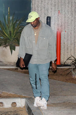 Kanye West already slimmer after one week of SoulCycle exercise Kanye West already slimmer after one week of SoulCycle exercise