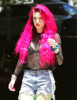 Bella Thorne Rocks Hot Pink Hair After Revealing Scott Disick Drinks Alot Bella Thorne Rocks Hot Pink Hair After Revealing Scott Disick Drinks Alot