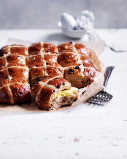 HOT CROSS 4 BUNS WAYS HOT CROSS 4 BUNS WAYS