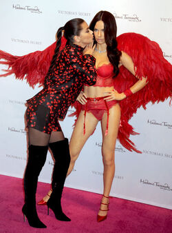 Worst wax figures ever Worst wax figures ever
