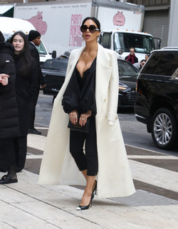 NYFW 2025 Carolina Herrera 2025 Collection Fashion Show