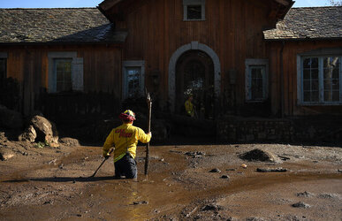 California hit by deadly mudslides California hit by deadly mudslides