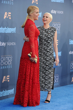  FriendshipGoals Michelle Williams and Busy Phillips