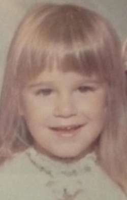 Divers find bones of mum and daughter who went missing 50 years ago in sunken car