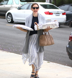 Jennifer Garner Lights Up Sunday For Her Community Jennifer Garner Lights Up Sunday For Her Community