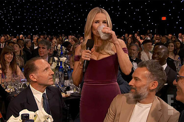 Ralph Fiennes and Chelsea Handler teamed up for a cheeky Babygirl moment at the 2025 Critics Choice Awards.
