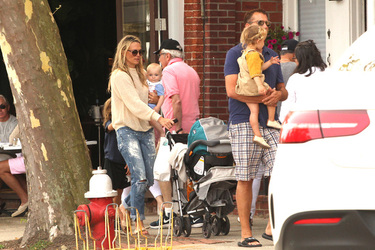 Molly Sims and Family out in The Hamptons Molly Sims and Family out in The Hamptons