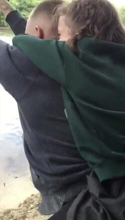MPM_DAD_ROPE_SWING_FAIL_01