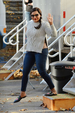 Mindy Kaling seen leaving her trailer on the set of Oceans 8 