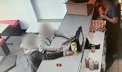 EASTERN EUROPEAN THIEVES DISGUISED AS ISLAMIC WOMEN IN SLY DISTRACTION THEFT OF CHILDREN S CHARITY CASH