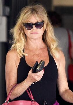 Film icon Goldie Hawn was spotted leaving the Gym in Brentwood. Film icon Goldie Hawn was spotted leaving the Gym in Brentwood.
