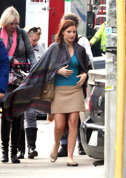 EXCLUSIVE Jessica Chastain Wraps up in a Cashmere Scarf on the Set of Molly s Game.