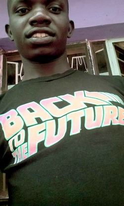 Idiot Thief Uses Stolen Phone To Upload Selfies