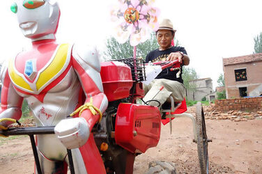 Farmer Builds Bizarre Amphibious Trike