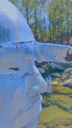 Chinese Body Painting Artist Is A Human Chameleon