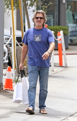 Goldie Hawn And Kurt Russell Go Shopping In Brentwood