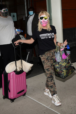 Kristin Chenoweth on her way to the Airport