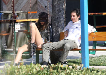 Kaia Gerber on her first date with new boyfriend Kaia Gerber on her first date with new boyfriend