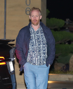 Brad Pitt s pal Thomas Houseago enjoys a dinner outing at Nobu in Malibu.