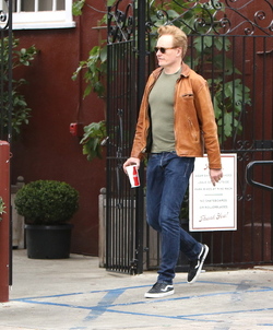 Conan O Brien Making Time For Family In Brentwood