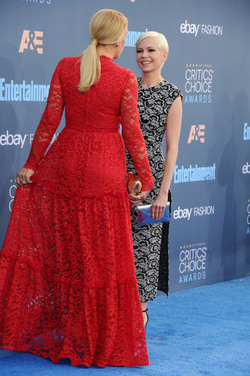  FriendshipGoals Michelle Williams and Busy Phillips