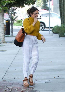 Vanessa Hudgens LA Sighting Vanessa Hudgens LA Sighting