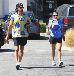 Kourtney Kardashian And Scott Disick Reunite Over Coffee In Malibu