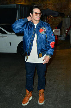 Casper Smart shows off his amazing 144k BMW i8 sports car after partying at Avenue nightclub in Los Angeles. Casper Smart shows off his amazing 144k BMW i8 sports car after partying at Avenue nightclub in Los Angeles.