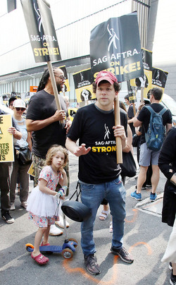 Jesse Eisenberg seen at the SAG AFTRA strike in front of HBO Offices Jesse Eisenberg seen at the SAG AFTRA strike in front of HBO Offices