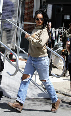 Rihanna doing a reshoot of Ocean s Eight