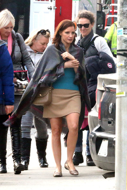 EXCLUSIVE Jessica Chastain Wraps up in a Cashmere Scarf on the Set of Molly s Game.