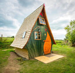 TREE HOUSE AIR BNB