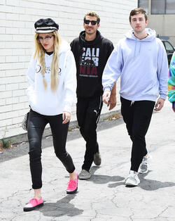 Is Bella Thorne Sending A Message To Scott Disick With This Hoodie 
