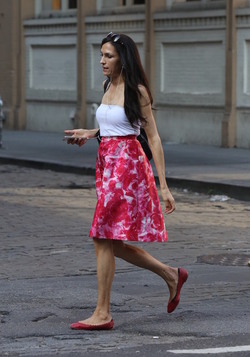 Famke Janssen Leaving the Apple Store in Soho Famke Janssen Leaving the Apple Store in Soho