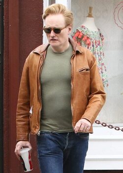 Conan O Brien Making Time For Family In Brentwood