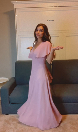 Serial Bridesmaid Dubbed Real Life 27 Dresses After Being A Bridesmaid 14 Times