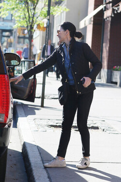 Julianna Margulies on her way to gym