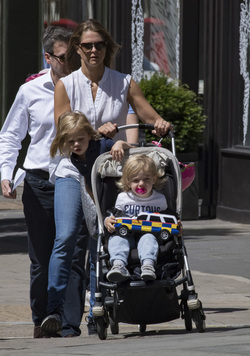 Princess Madeleine with her Kids Princess Madeleine with her Kids