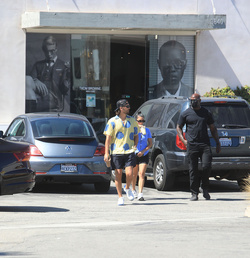 Kourtney Kardashian And Scott Disick Reunite Over Coffee In Malibu