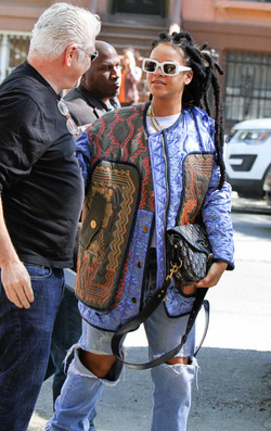 Rihanna doing a reshoot of Ocean s Eight