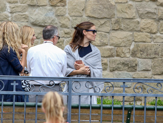 Jennifer Garner goes to church Jennifer Garner goes to church
