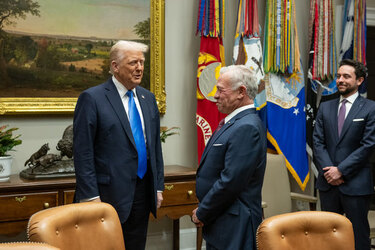 Non Exclusive Donald Trump hosts an expanded bilateral meeting Non Exclusive Donald Trump hosts an expanded bilateral meeting