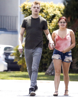 Ariel Winter and Levi Meaden out to Lunch Studio City